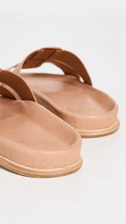 Beek Courser Slides -Sam Edelman Shop beekk301421ce11 1683575243987 2 0. UX357 QL90