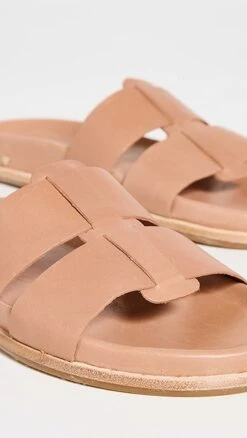 Beek Courser Slides -Sam Edelman Shop beekk301421ce11 1683575244200 2 0. UX357 QL90