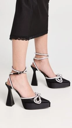 MACH & MACH Satin Double Bow Platform Pumps -Sam Edelman Shop macma300511cd2d 1667940028106 2 0. UX357 QL90