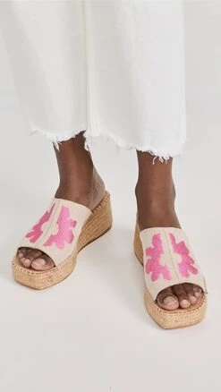 Naguisa Tis Flower Wedges