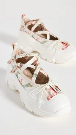 Simone Rocha Round Toe Crisscross Low Trek Ballerina Shoe