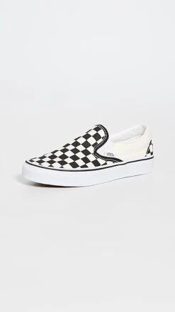 Vans UA Classic Slip-On Sneakers