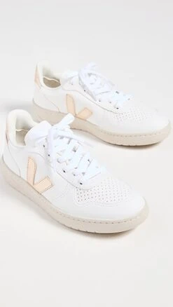 Veja V-10 Sneaker 7 Veja V-10 Sneaker -Sam Edelman Shop vejaa305681e15e 1662556834637 2 0. UX357 QL90