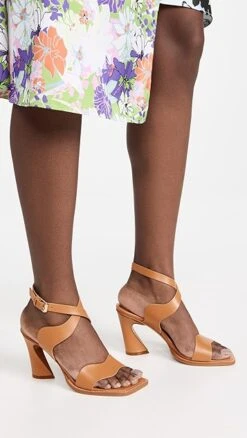 Zimmermann Wavy Sandals 85mm -Sam Edelman Shop zimme427691a71d 1680620132170 2 0. UX357 QL90